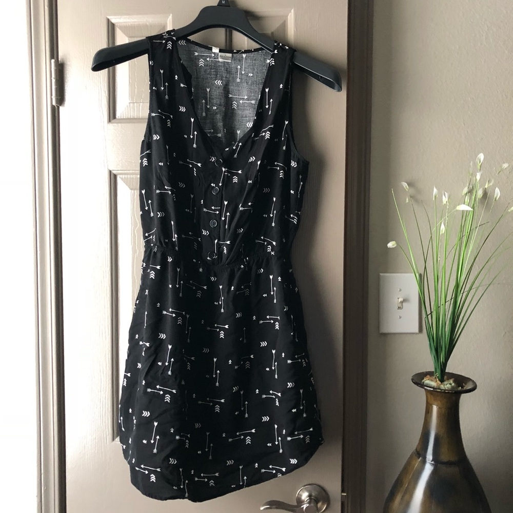 LBD (Little Black Dress)